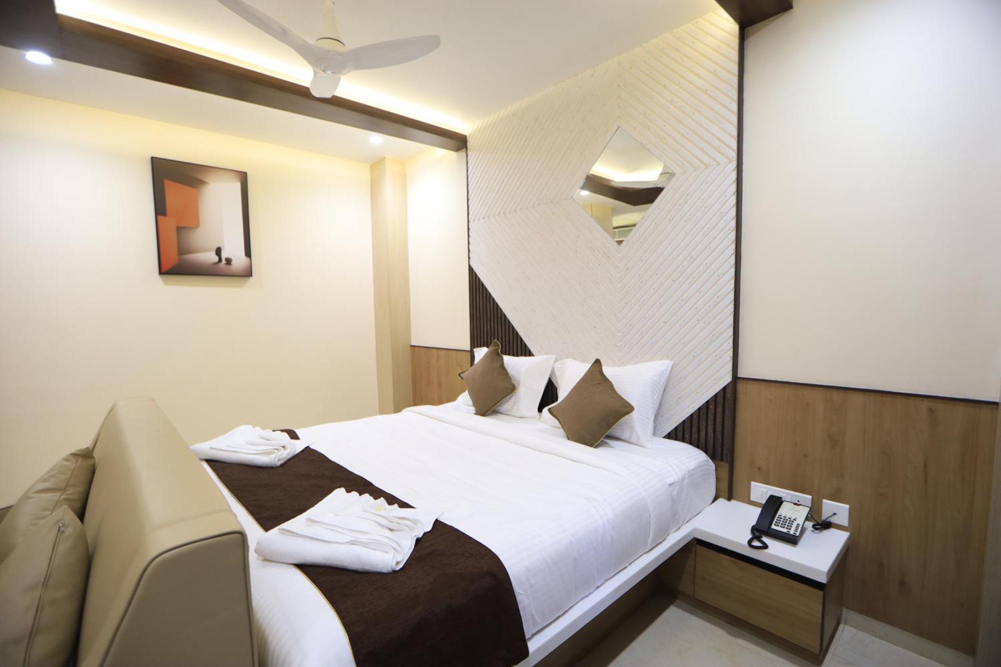 Kings Bury Inn Kumbakonam Exterior foto